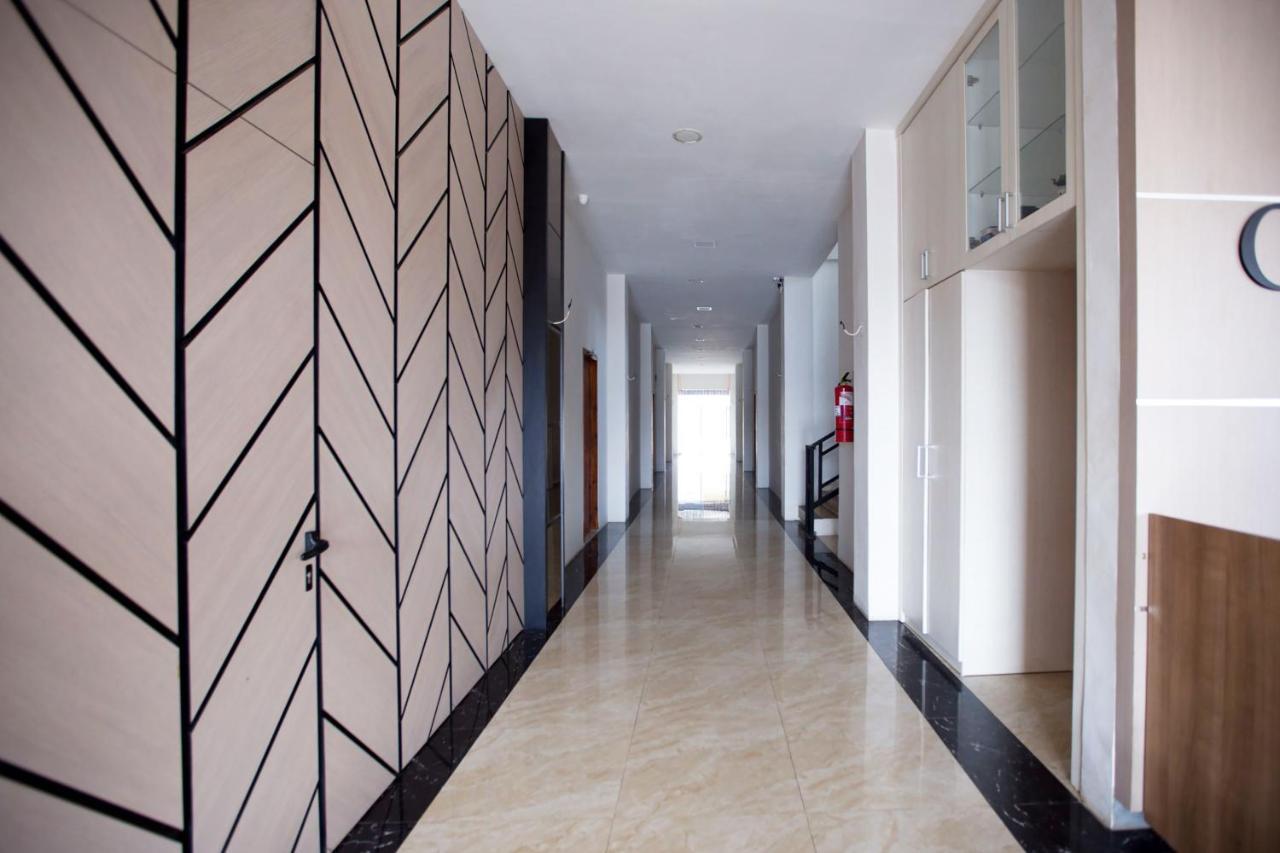 Oyo 3207 Hotel Gracia Бандар Лампунг Екстериор снимка