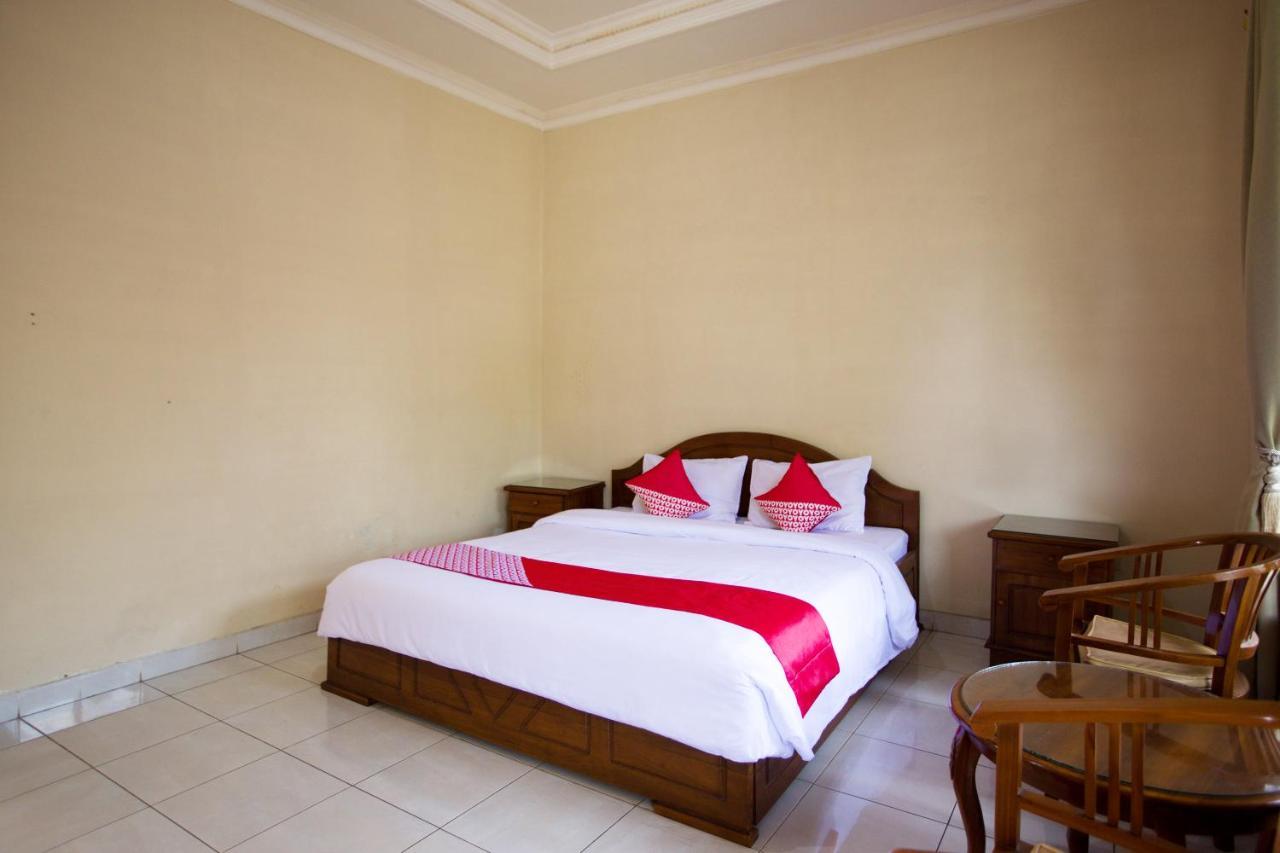 Oyo 3207 Hotel Gracia Бандар Лампунг Екстериор снимка