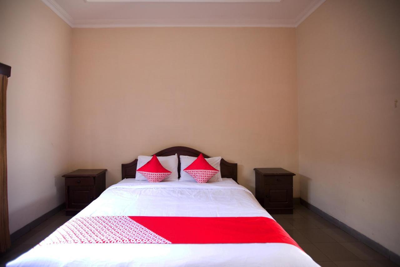 Oyo 3207 Hotel Gracia Бандар Лампунг Екстериор снимка