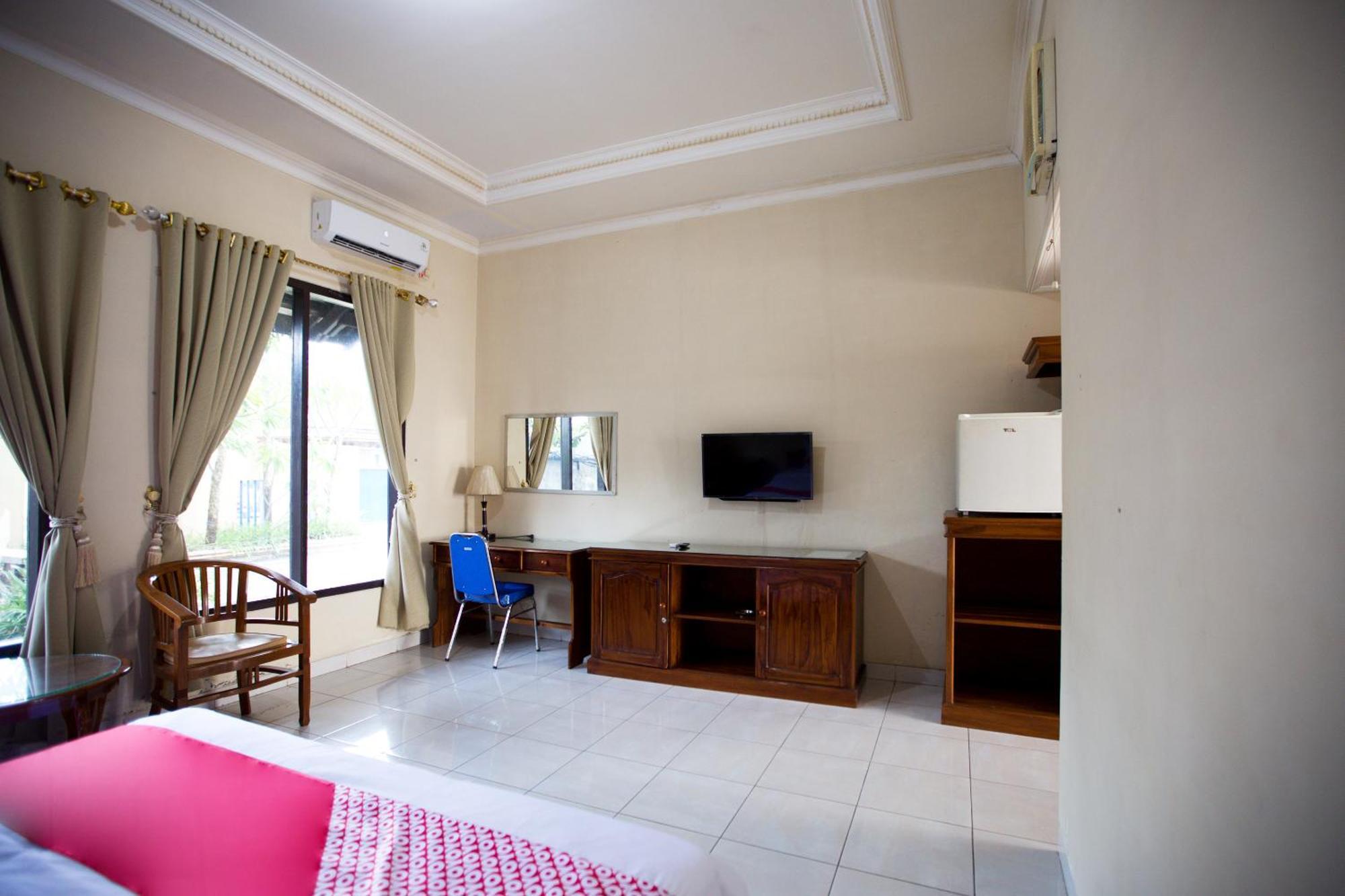 Oyo 3207 Hotel Gracia Бандар Лампунг Екстериор снимка