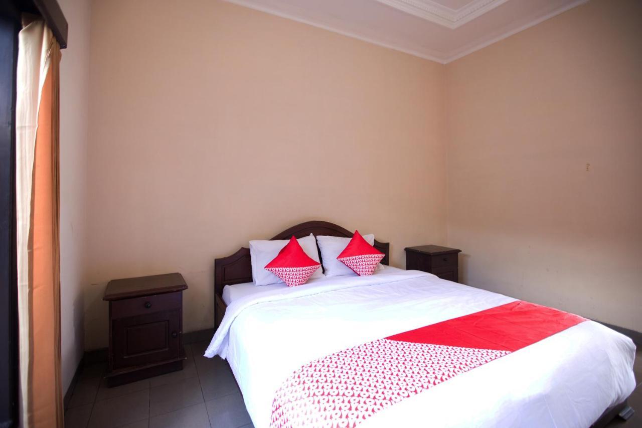 Oyo 3207 Hotel Gracia Бандар Лампунг Екстериор снимка