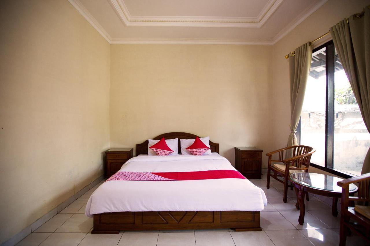 Oyo 3207 Hotel Gracia Бандар Лампунг Екстериор снимка